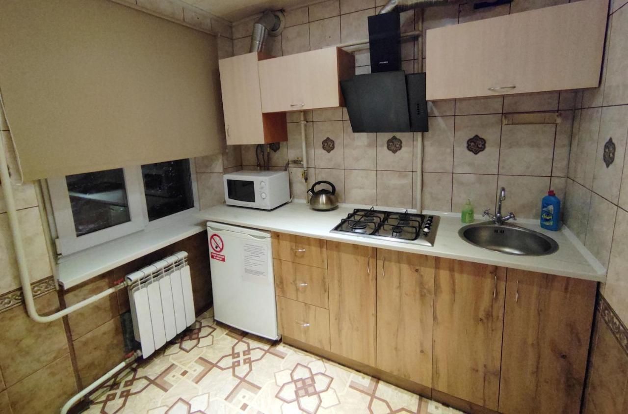 Апартаменты В Центре Металлургов 27 Kr Apartments Krivij Rih Kültér fotó