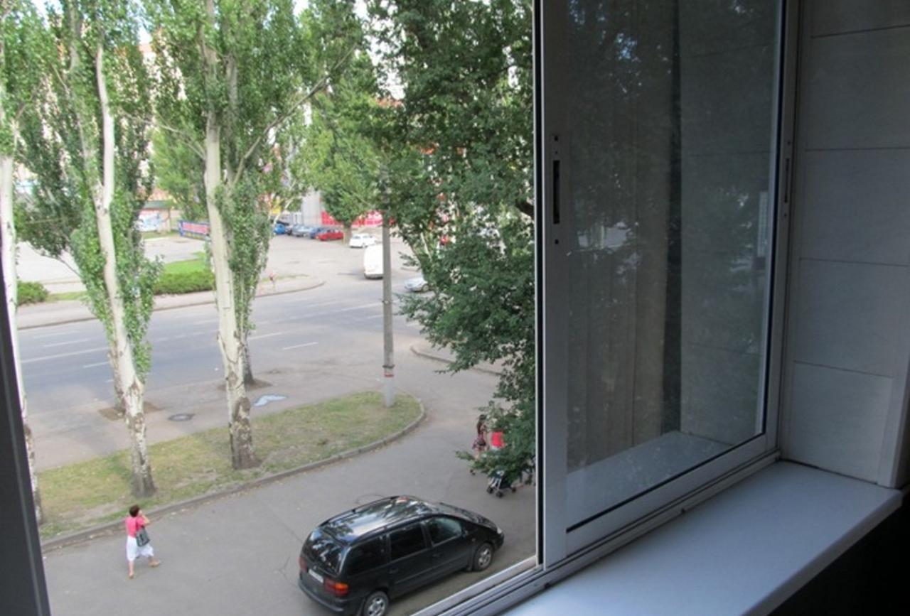 Апартаменты В Центре Металлургов 27 Kr Apartments Krivij Rih Kültér fotó